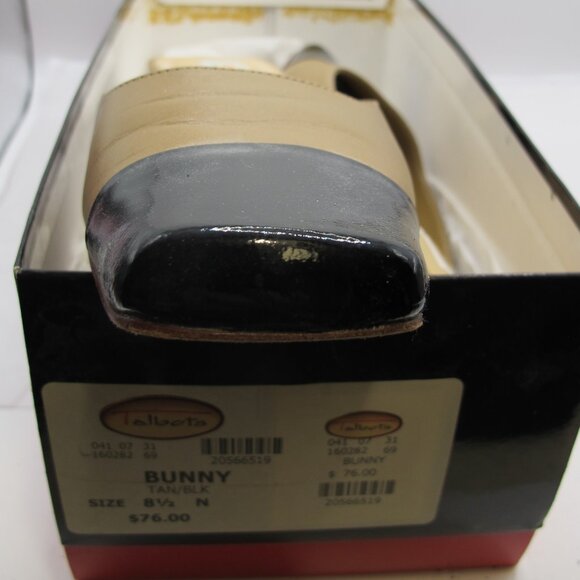 Talbot’s Bunny tan leather slide with black patent leather toe 8.5N - Picture 2 of 6